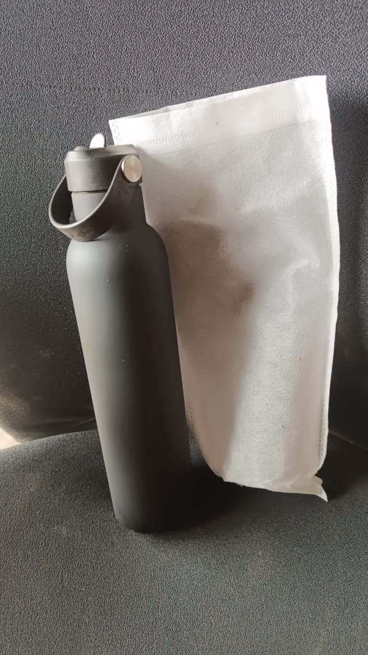 Stainless Steel Water Bottle with Carry Strap & Built-In Straw 1000ML Approx (1 Pc)